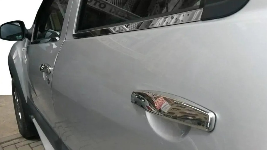 Хромовані накладки на ручки дверцят автомобіля: як вибрати і встановити