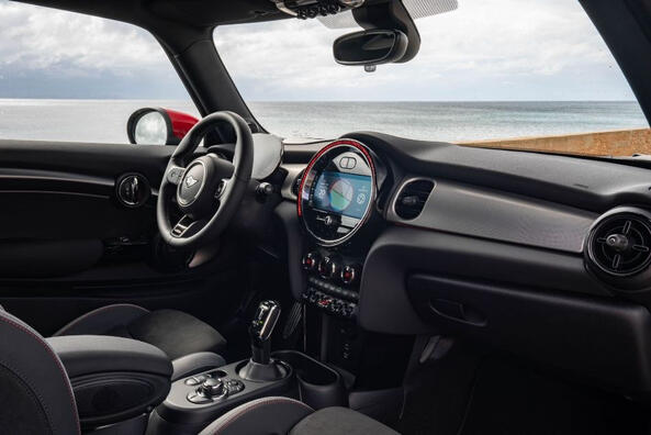 Огляд "зарядженого" хетчбека MINI John Cooper Works 3D третього покоління Фото 6
