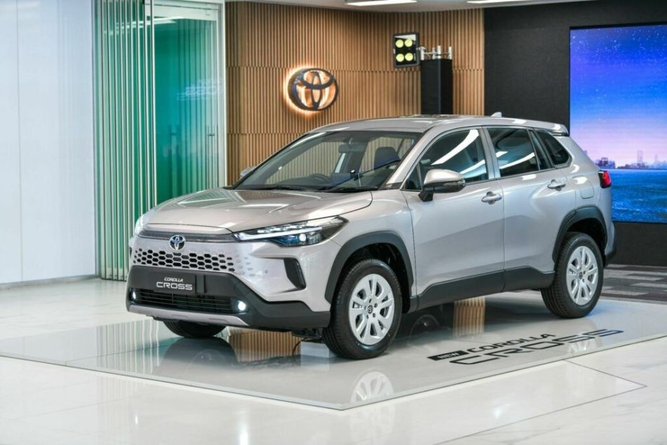 Toyota Corolla Cross: оновлений кросовер 2024 року