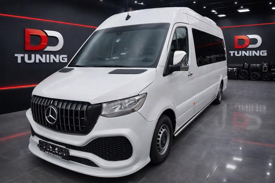 Mercedes Sprinter W907/W910 2018- рр. Передній бампер з решіткою ABS (під фарбування) Image