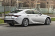 Огляд оновленого седана Lexus IS фото 3