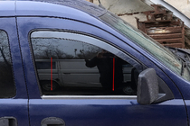 Opel Combo 2002-2012 рр. Молдинг скла (2 шт., нерж.) фото 1