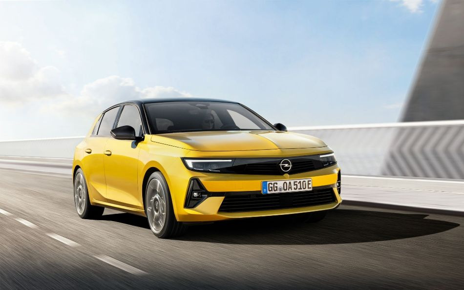 Огляд компактного хетчбека Opel Astra шостого покоління
