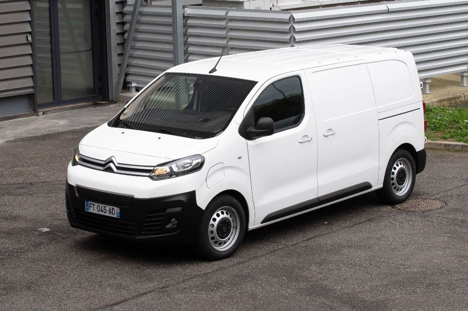 Citroen e-Jumpy: огляд електрофургона