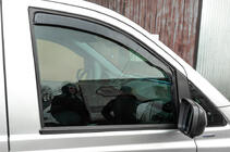 Mercedes Vito W639 2004-2014 рр. Вітровики вставні Niken Luxury (2 шт) фото 2