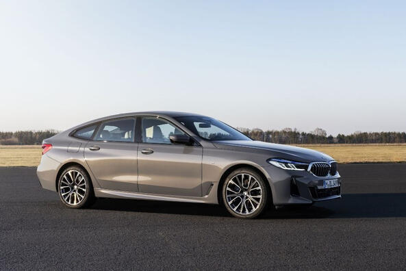 BMW 6 Series Gran Turismo: огляд оновленого ліфтбека Фото 1