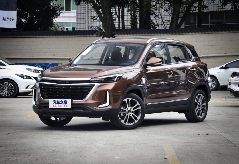 BAIC X3 другого покоління: компактний і стильний кросовер