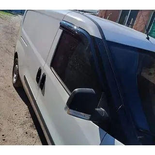 Вітровики (2 шт., Sunplex Sport) Hyundai H350 2014- рр. фото 3