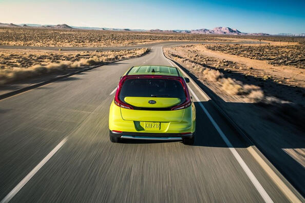 KIA Soul EV: стильний та практичний електромобіль Фото 4