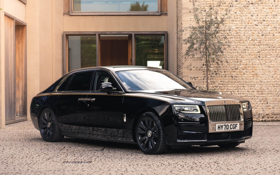 Rolls-Royce Ghost II покоління: втілення розкоші та досконалості