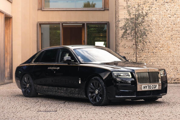 Rolls-Royce Ghost II покоління: втілення розкоші та досконалості