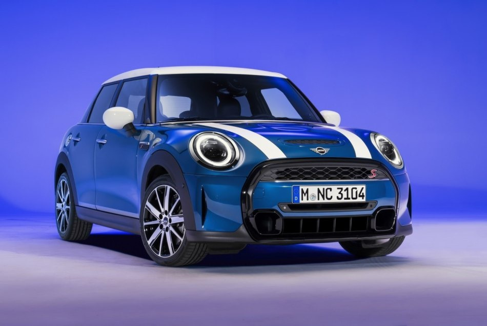 MINI Hatchback 5D: огляд компактного хетчбека III покоління