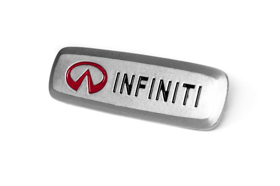Infiniti Шильдик алюмінієвий для килимків (1шт) Фото 2
