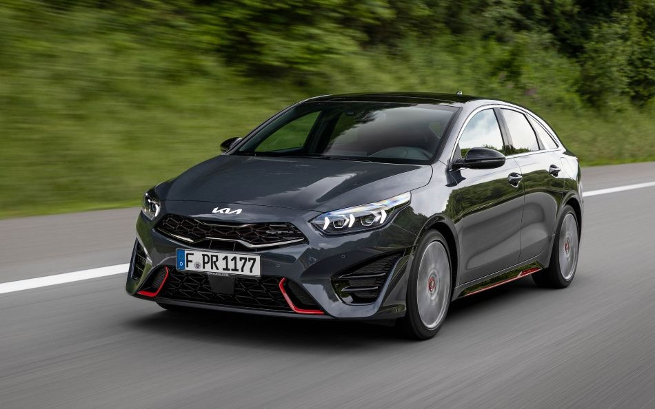 Огляд оновленого “зарядженого” універсала KIA ProCeed GT