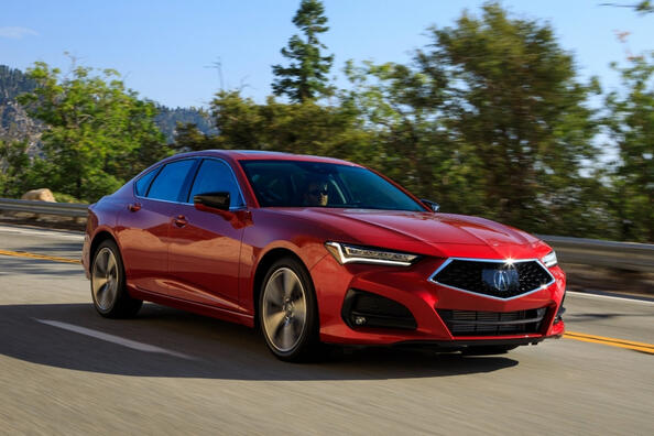 Acura TLX II покоління: седан з преміальним статусом Фото 2