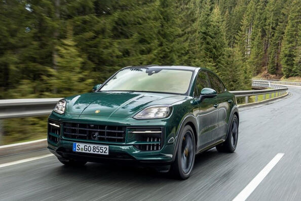 Porsche Cayenne Coupe: розкішний кросовер з оновленим виглядом Фото 2