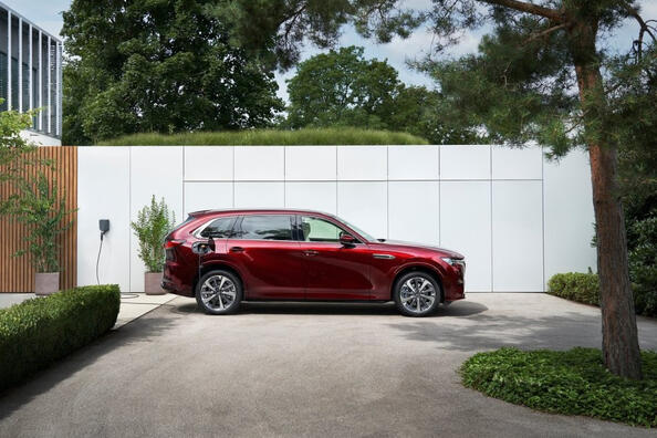 Mazda CX-80: огляд японського преміального кросовера 2024 року Фото 2
