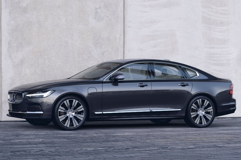 Огляд оновленого преміального седана Volvo S90