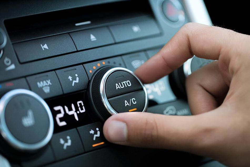 Як правильно використовувати кондиціонер в автомобілі у спеку?