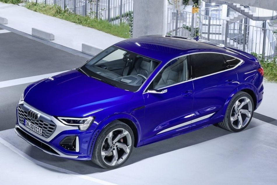Audi SQ8 Sportback e-tron: огляд розкішного електро-кросовера