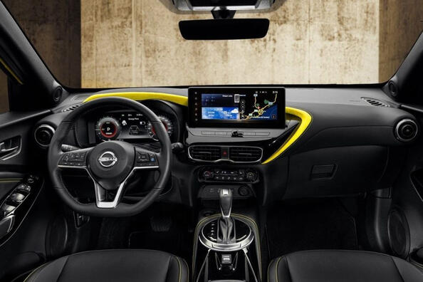 Nissan Juke 2024: огляд стильного компактного кросовера Фото 5