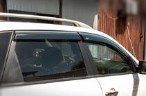 Kia Sorento II XM 2009-2014 рр. Вітровики з хромованим молдингом (4 шт, Niken) фото 2