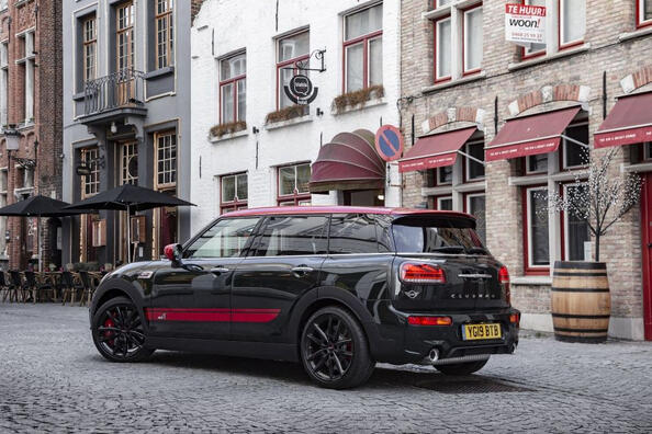 Огляд високопродуктивного універсала MINI John Cooper Works Clubman Фото 4