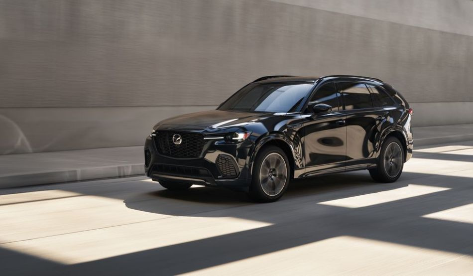 Огляд Mazda CX-70: преміальна якість і бездоганний салон