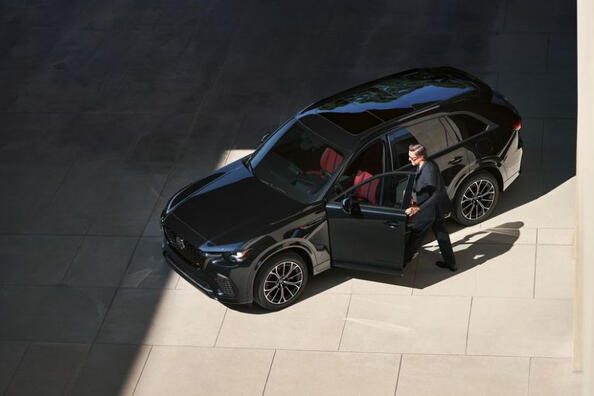 Огляд Mazda CX-70: преміальна якість і бездоганний салон Фото 5