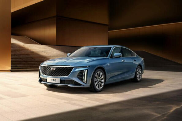 Огляд розкішного седана Cadillac CT6 II покоління Фото 1