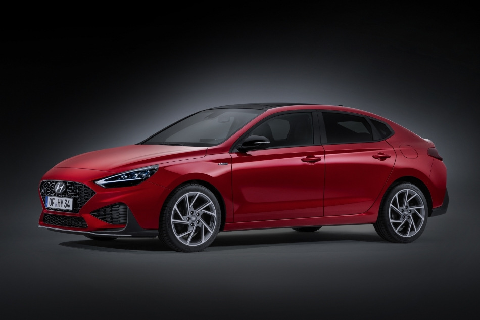 Огляд стильного ліфтбека Hyundai i30 Fastback