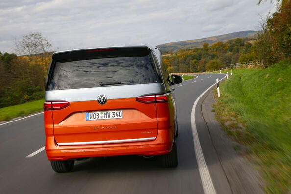 Volkswagen Multivan T7: повернення легенди в новому вигляді Фото 4
