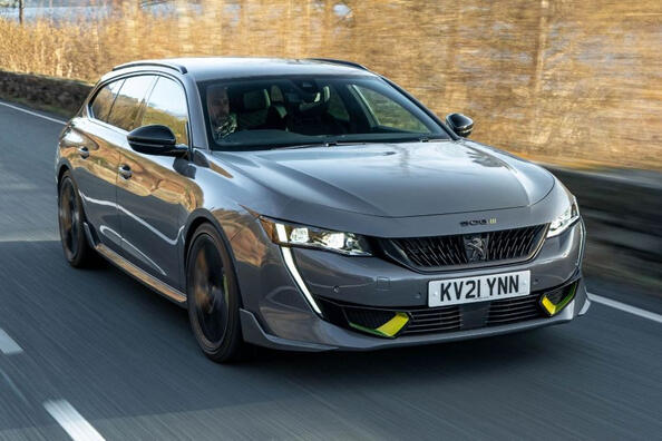 Огляд 360-сильного гібридного універсала Peugeot 508 SW PSE Фото 4