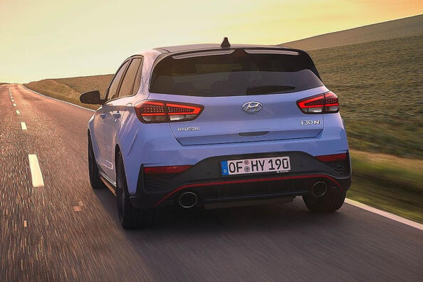 Hyundai i30 N: корейський хот-хетч кидає виклик Фото 5