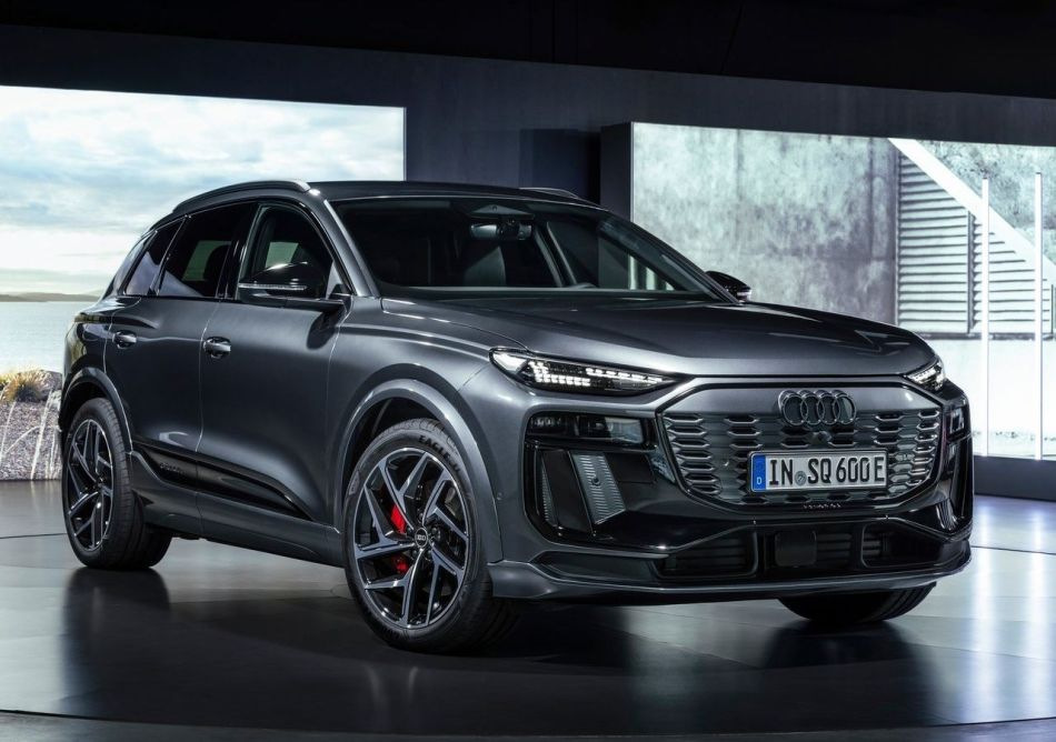 Огляд нового електричного кросовера Audi SQ6 e-tron 2024