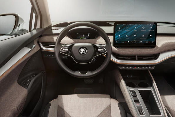 Skoda Enyaq iV: чеський електрокросовер підкорює простори Фото 5
