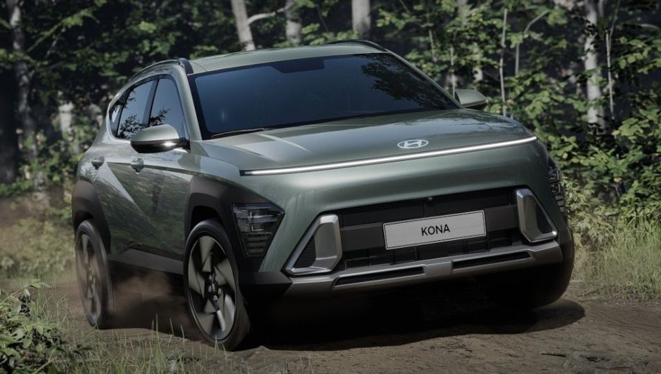 Огляд Hyundai KONA 2023: компактний кросовер став більшим і технологічнішим
