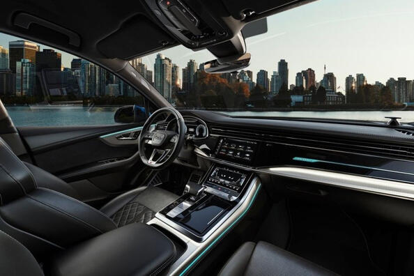 Огляд Audi Q7 2024: оновлений високотехнологічний крос Фото 5