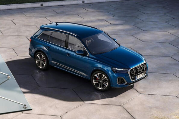 Огляд Audi Q7 2024: оновлений високотехнологічний крос Фото 2