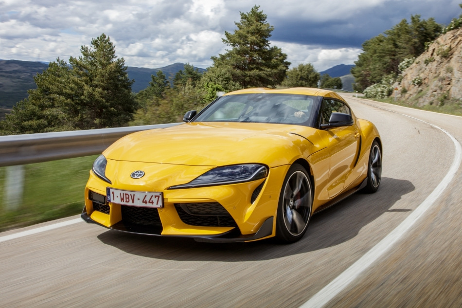 Огляд спорт-купе Toyota Supra V покоління