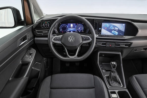 Огляд Volkswagen Caddy Kombi: універсальний помічник для сім'ї та бізнесу Фото 5