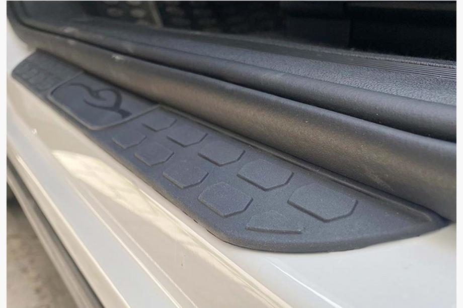 Універсальні накладки на пороги DPT (ABS) (4шт) (чорний мат) Image