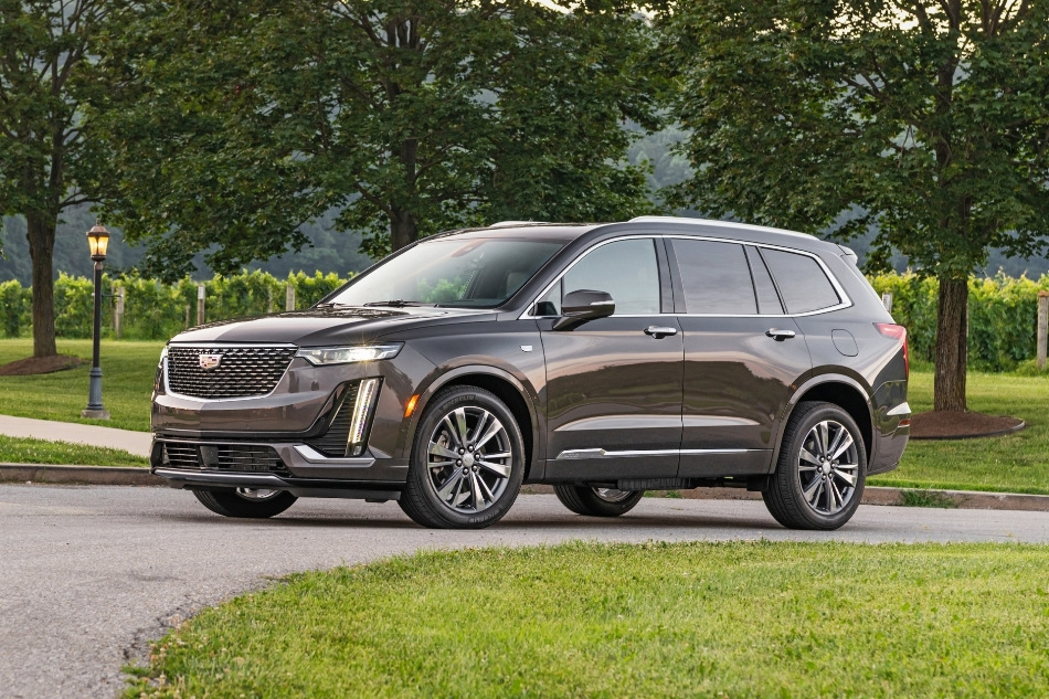Огляд розкішного середньорозмірного кросовера Cadillac XT6