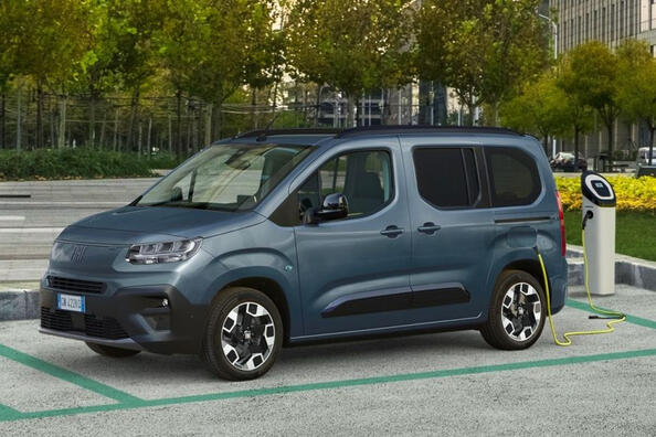 Огляд електричного компактвена Fiat E-Doblo