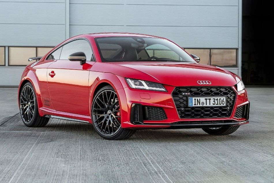 Audi TTS Coupe: спортивний характер в елегантному купе