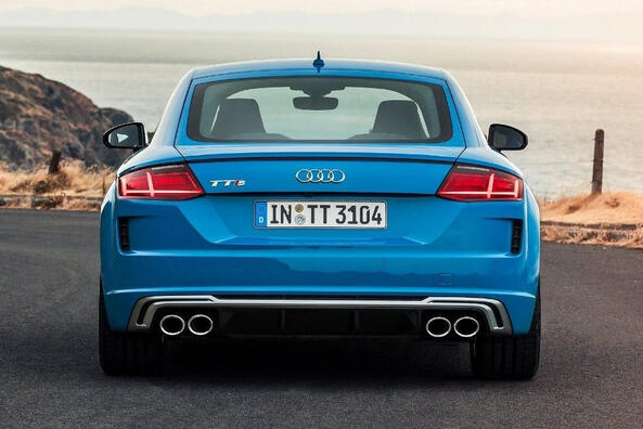 Audi TTS Coupe: спортивний характер в елегантному купе Фото 4