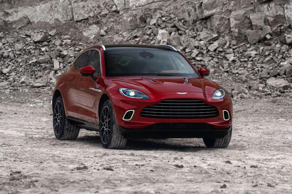 Огляд британського спорт-кросовера Aston Martin DBX Фото 3