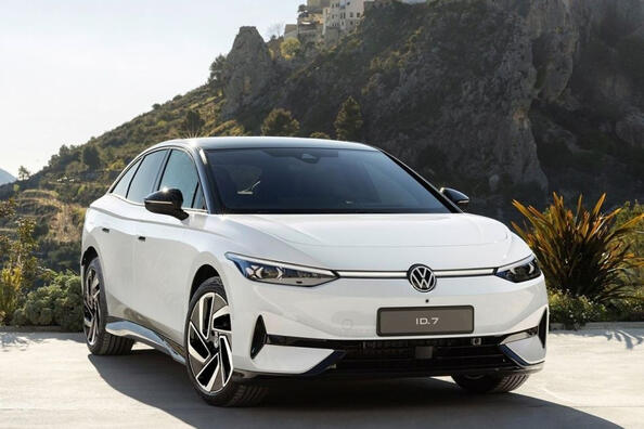 Огляд Volkswagen ID.7: новий електричний седан Фото 1