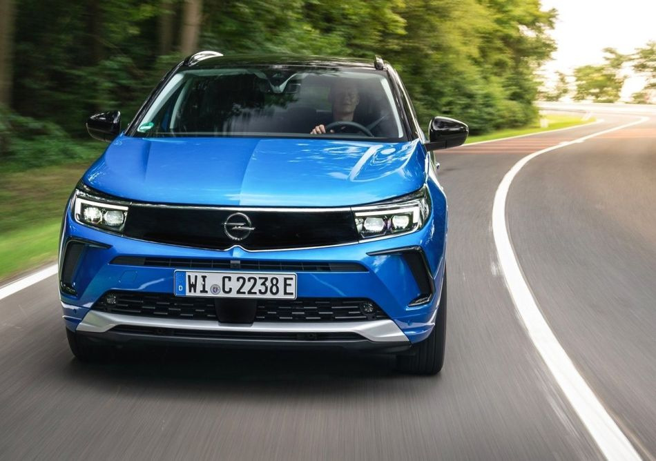 Opel Grandland: огляд оновленого кросовера