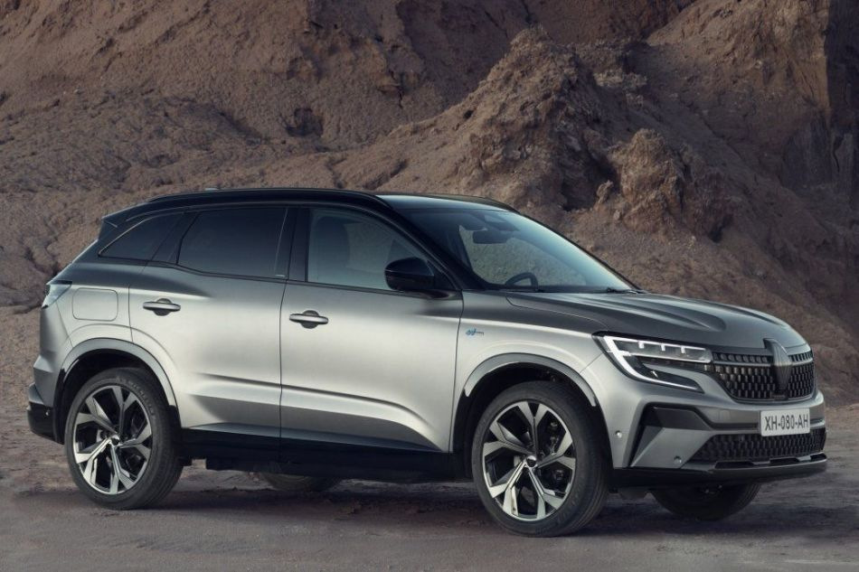 Renault Austral: огляд французького кросовера